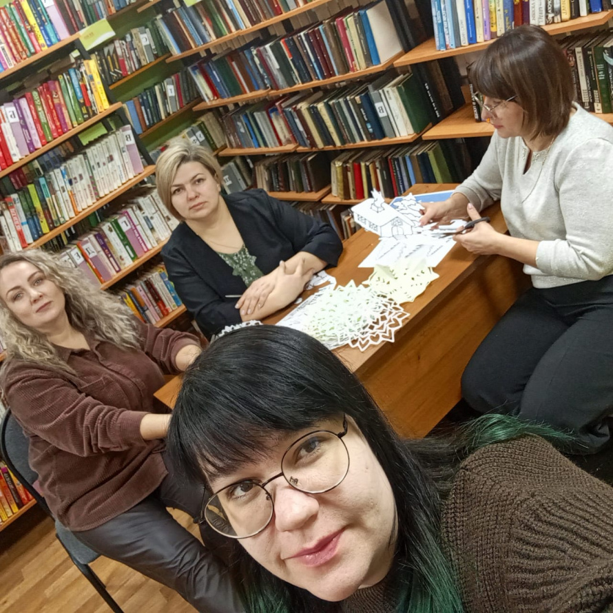 "Скоро НОВЫЙ ГОД".